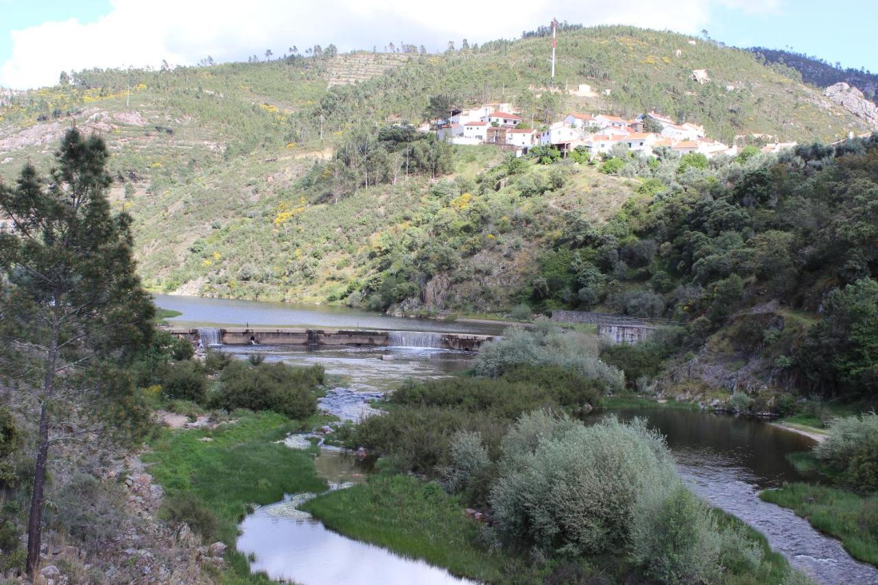 Maison d'hôtes O Palheiro - Vista Panorâmica e Jacuzzi à Sobreira Formosa Extérieur photo