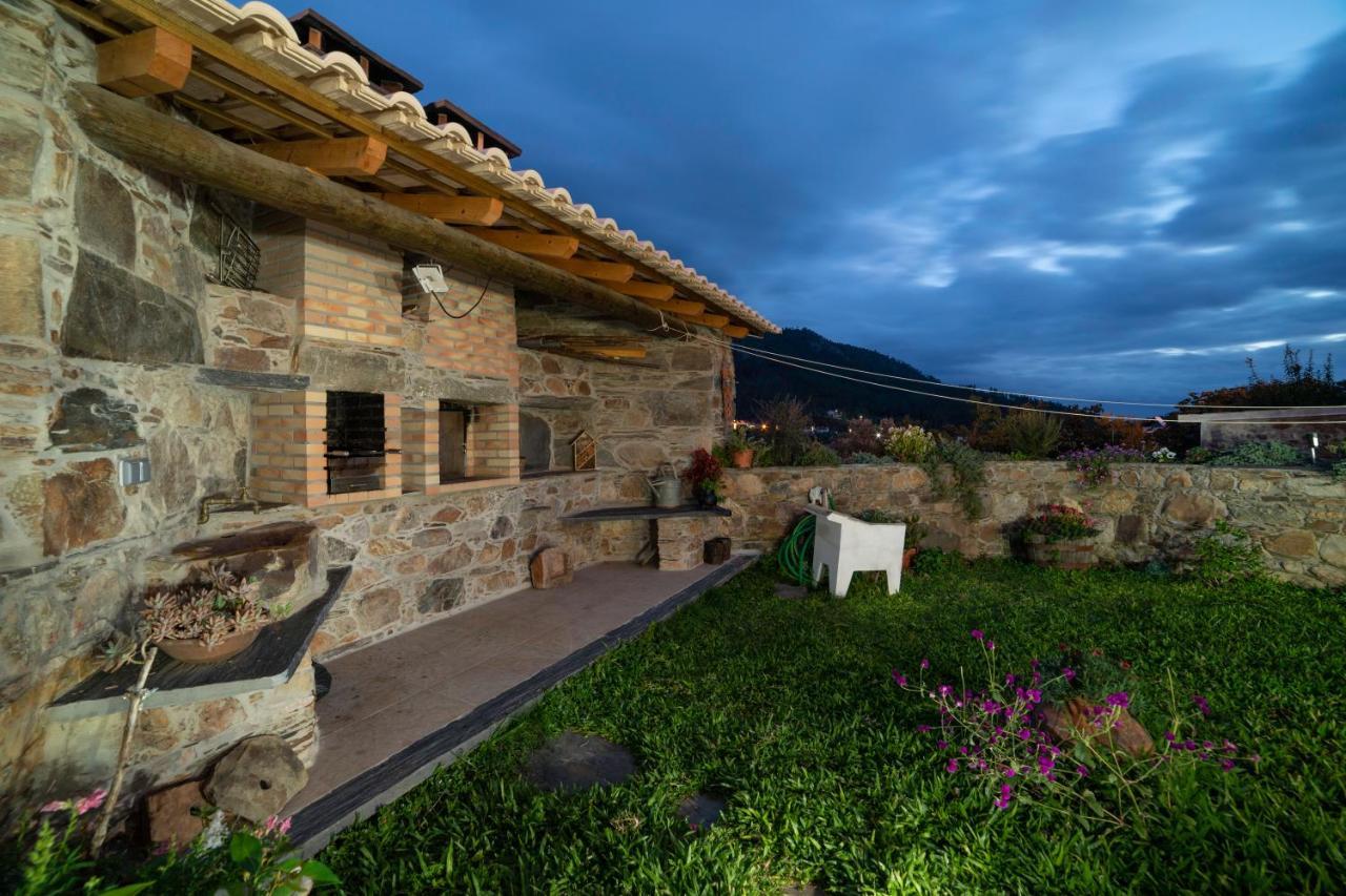 Maison d'hôtes O Palheiro - Vista Panorâmica e Jacuzzi à Sobreira Formosa Extérieur photo