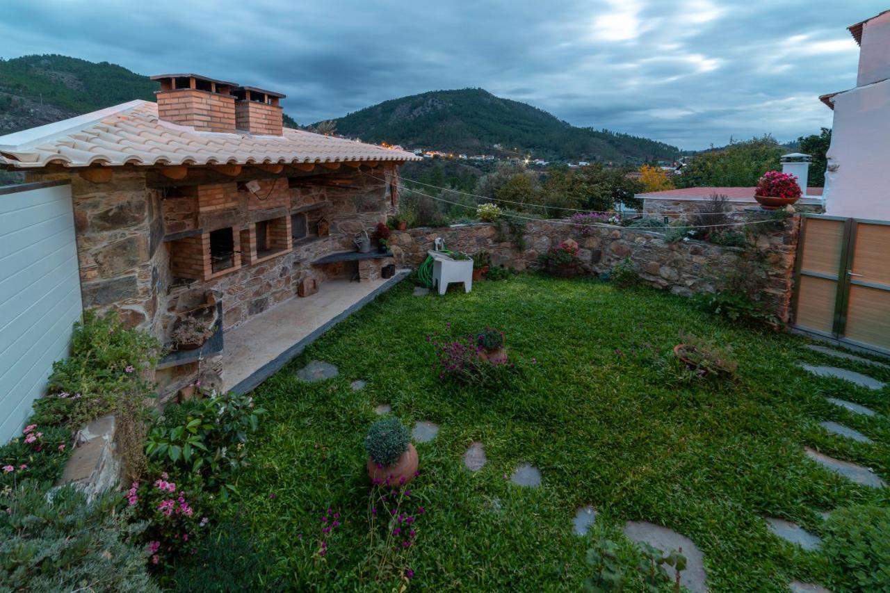 Maison d'hôtes O Palheiro - Vista Panorâmica e Jacuzzi à Sobreira Formosa Extérieur photo